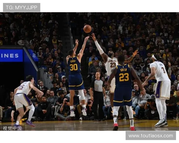 2012年骑士与勇士的对决回顾与分析：篮球历史上的经典瞬间