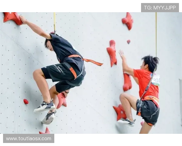 重庆攀岩队团队协作变革引发热议助力攀岩运动新发展
