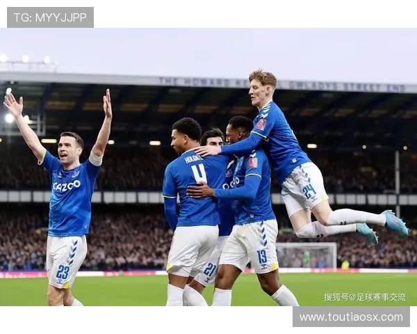 阿德莱德联队迎战狼队期待一场精彩的足球对决与精彩瞬间的碰撞