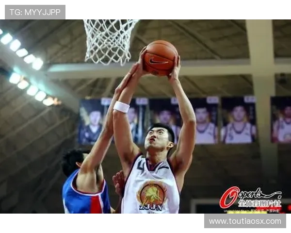 西安篮球队进攻战术分析与球员表现深度解读